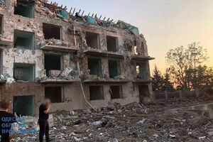 В Сергеевке оккупанты попали в жилой дом и базу отдыха