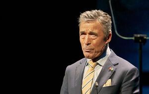 Рішення не давати Україні ПДЧ, ухвалене на саміті НАТО в Бухаресті, було "неправильним сигналом" для Путіна, вважає Расмуссен (на фото)