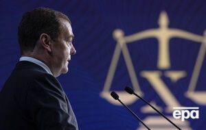 У відповідь на санкції у держави виникає право на індивідуальну та колективну самооборону, стверджує Медведєв