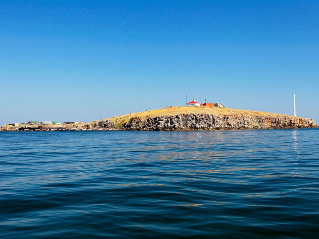 Россия потеряла возле острова Змеиный несколько катеров