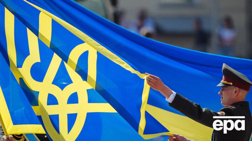 Тризуб є малим гербом України