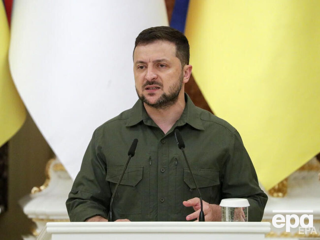 Зеленський: Треба триматися, треба битися разом на всіх фронтах зараз
