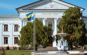 Оккупационные власти склоняют работников учреждения к сотрудничеству