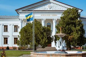 Оккупационные власти склоняют работников учреждения к сотрудничеству