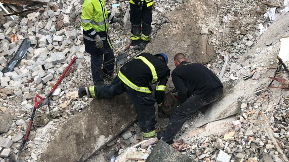 Рятувальники розібрали понад 70% завалів будинку в Часовому Яру, відомо про 20 жертв ракетного удару