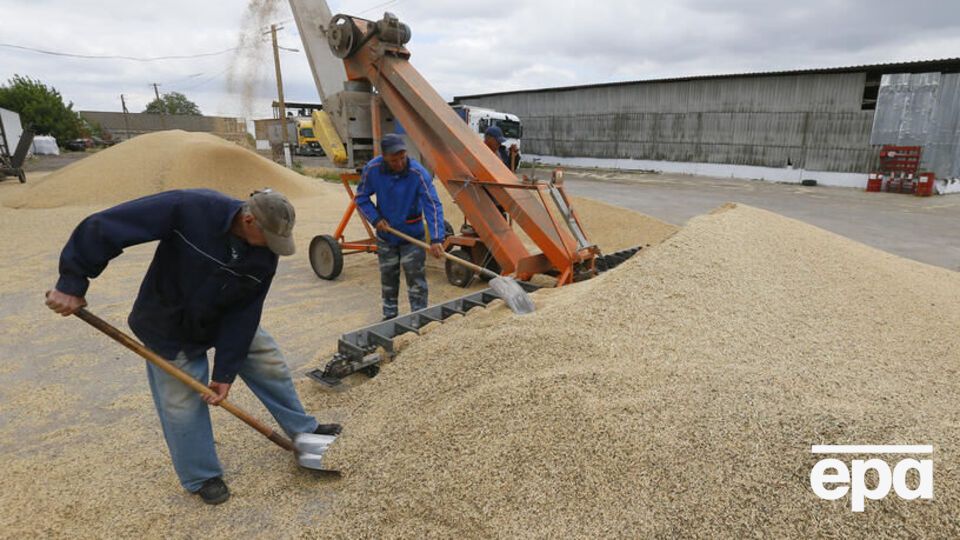 Фермери намагаються не продавати врожаю, а зберігати його у сховищах – ГУР Міноборони