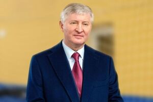 Ахметов решил выйти из медиабизнеса из-за закона об олигархах