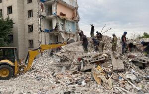 Розвали й далі розбирають