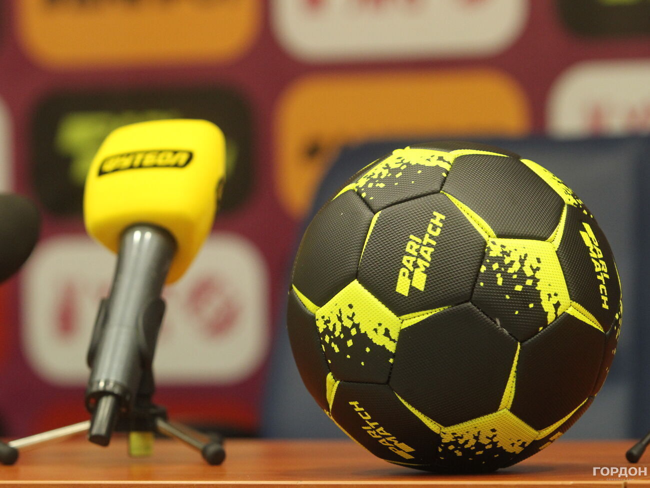 Чемпионат Украины по футболу решено проводить даже в условиях военного положения