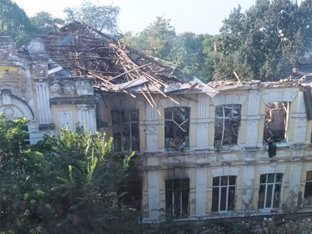 За інформацією українських чиновників, ЗСУ 10 липня вдарили по російському штабу у Херсоні