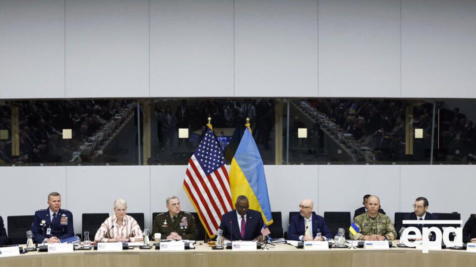 Відбулося вже три засідання консультативної групи з питань оборони України