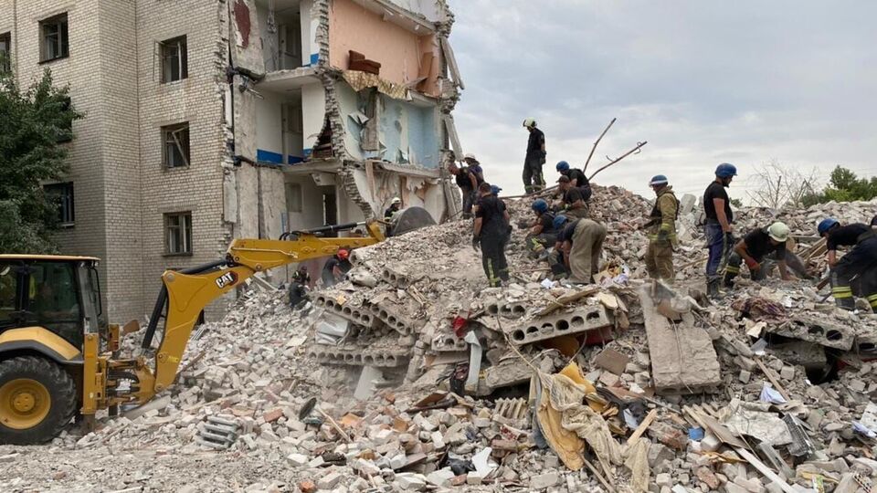 Рятувальна операція триває