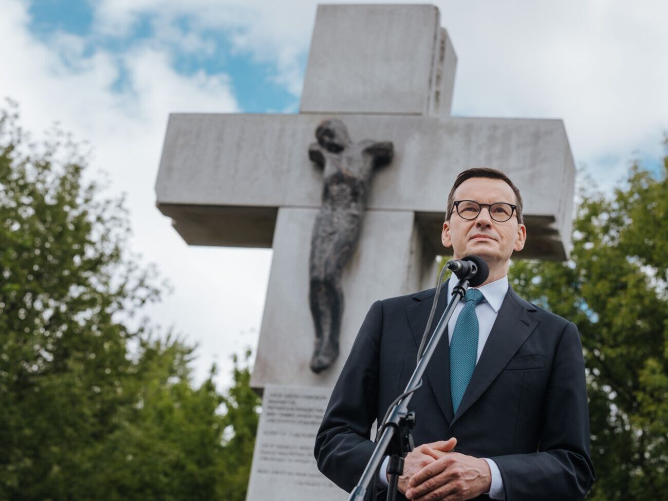 Моравецкий говорит о необходимости строить отношения Украины и Польши на правде о Волынской трагедии