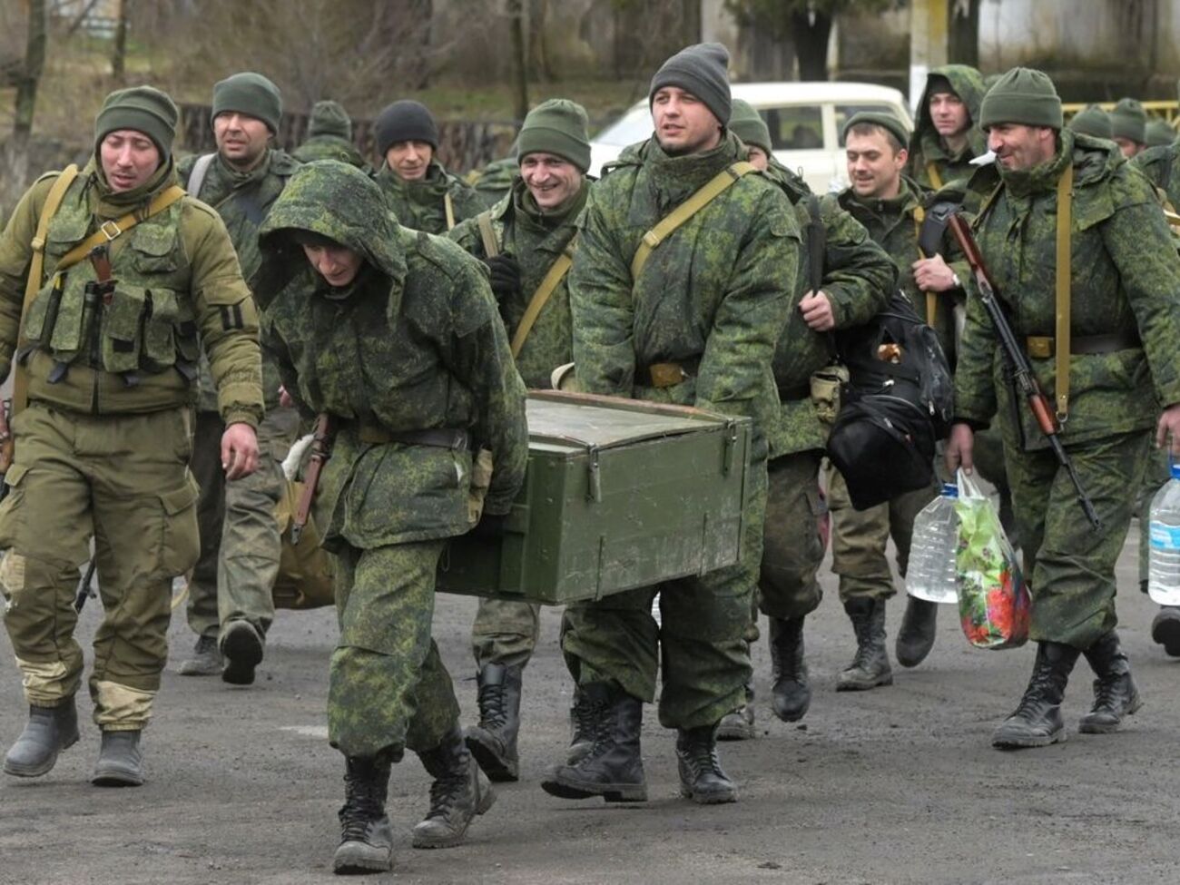 По данным украинской разведки, в 38-й зенитно-ракетной бригаде ВС РФ более 26 военнослужащих были уволены из-за отказа воевать в Украине
