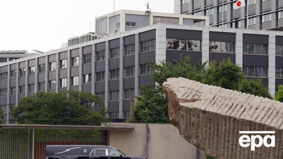 В Японії попрощалися з експрем'єром Абе, який помер після нападу на мітингу. Фоторепортаж