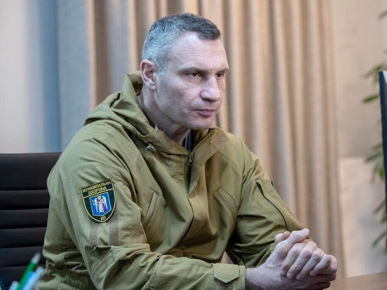 Кличко: Россияне думали, паника будет, хаос. А у людей возникают чувства злости, ненависти и чувство того, что они никуда не хотят убегать, а хотят защищать свой город