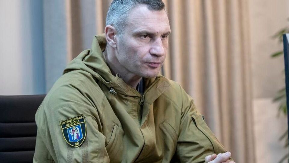 Кличко: Росіяни думали, паніка буде, хаос. А у людей виникають почуття люті, ненависті й почуття того, що вони нікуди не хочуть тікати, а хочуть захищати своє місто