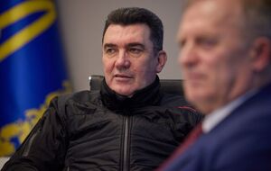 Фамилии в реестре олигархов будут появляться после соответствующего решения о признании СНБО, отметил Данилов