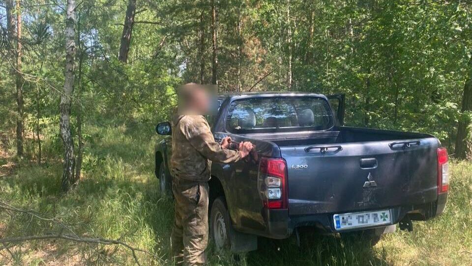 Прикордонники перевіряють інформацію, яку надав чоловік