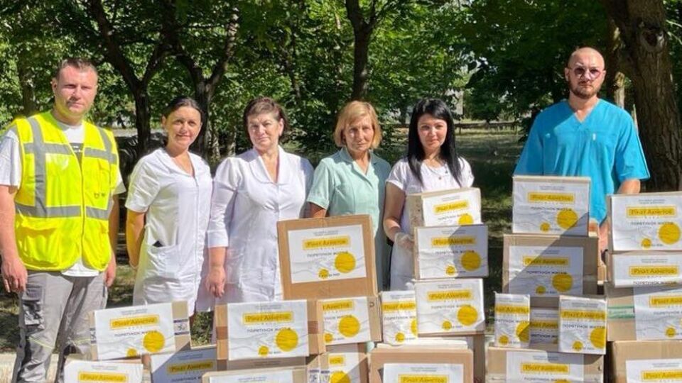 C 24 февраля помощь от Рината Ахметова охватила более 3 млн жителей Украины