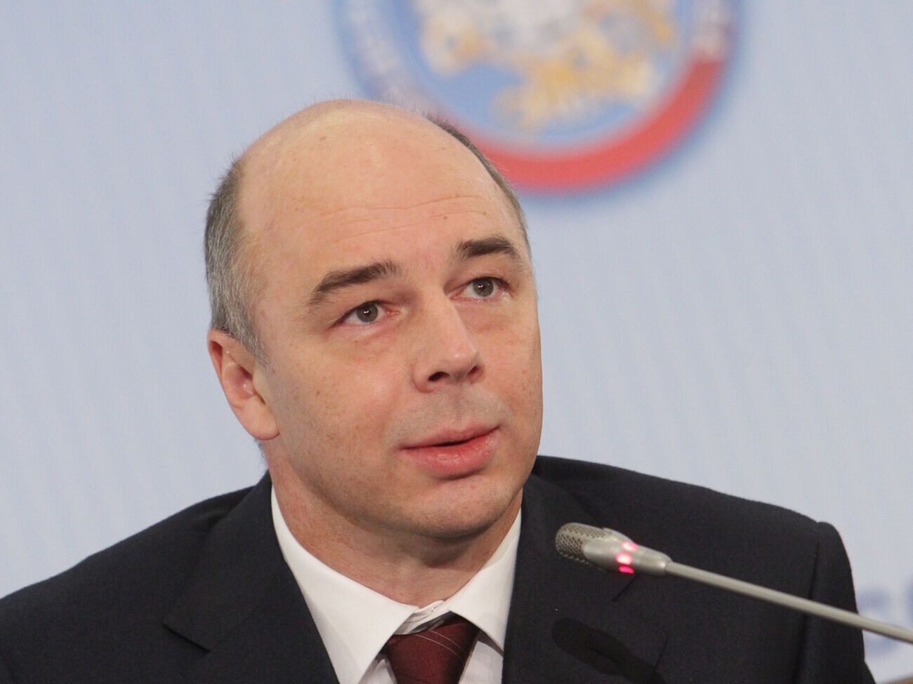 Силуанов назвал "токсичными" для России доллары и евро