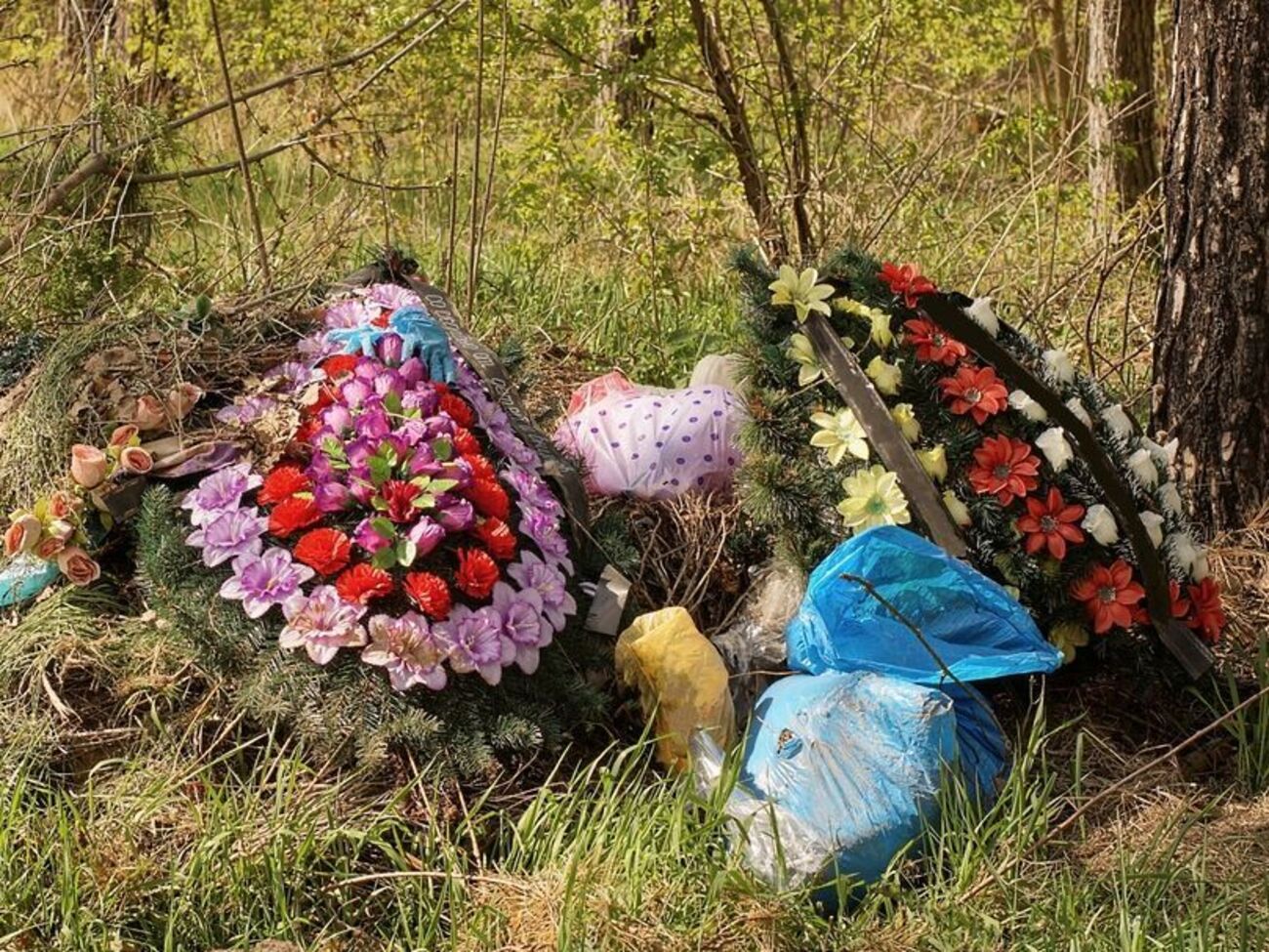 В Луганске погибших оккупантов не хоронят сразу, а распределяют по разным датам, чтобы избежать массовости, выяснили СМИ