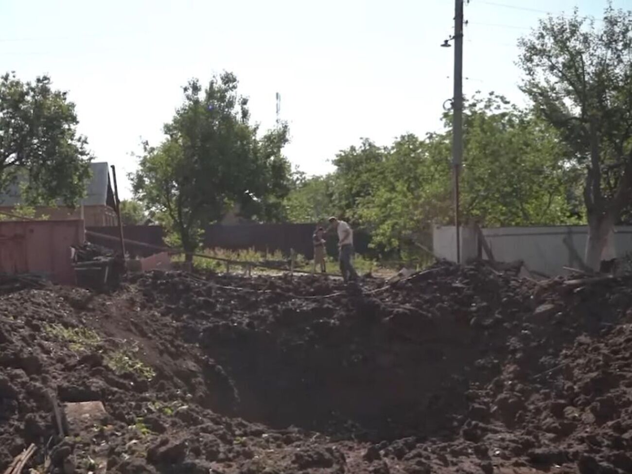 Унаслідок ракетного удару окупантів по Костянтинівці пошкоджено кілька приватних будинків, школу та промислову споруду, зазначив Кириленко