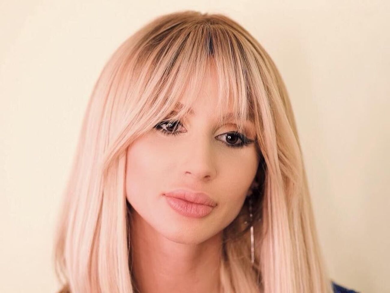 До повномасштабного вторгнення РФ в Україну Loboda будувала кар'єру в країні-агресорі