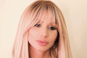 До повномасштабного вторгнення РФ в Україну Loboda будувала кар'єру в країні-агресорі