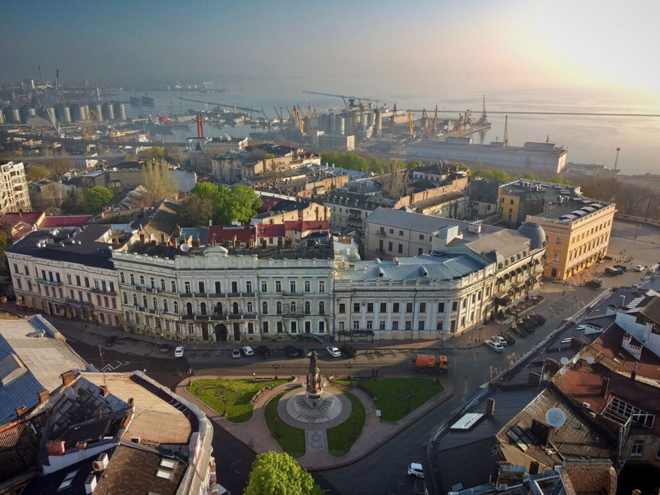 Активісти вже попросили місцеву владу прибрати пам'ятник Катерині ІІ