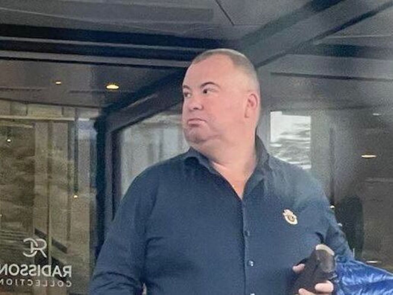 По информации УП, Гладковского видели выходящим из пятизвездочного отеля Radisson в столице Польши