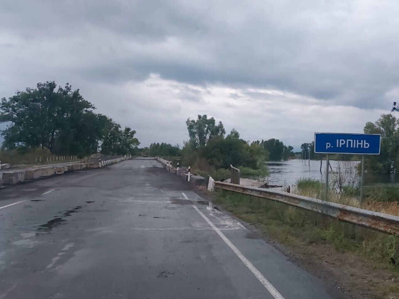 Мост ремонтировали две недели