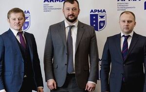 Слева направо: председатель АРМА Виталий Сигидин и его заместители Владимир Павленко и Филипп Пронин