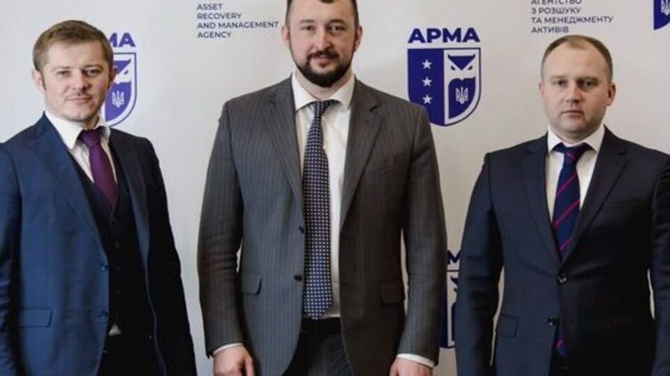 Слева направо: председатель АРМА Виталий Сигидин и его заместители Владимир Павленко и Филипп Пронин