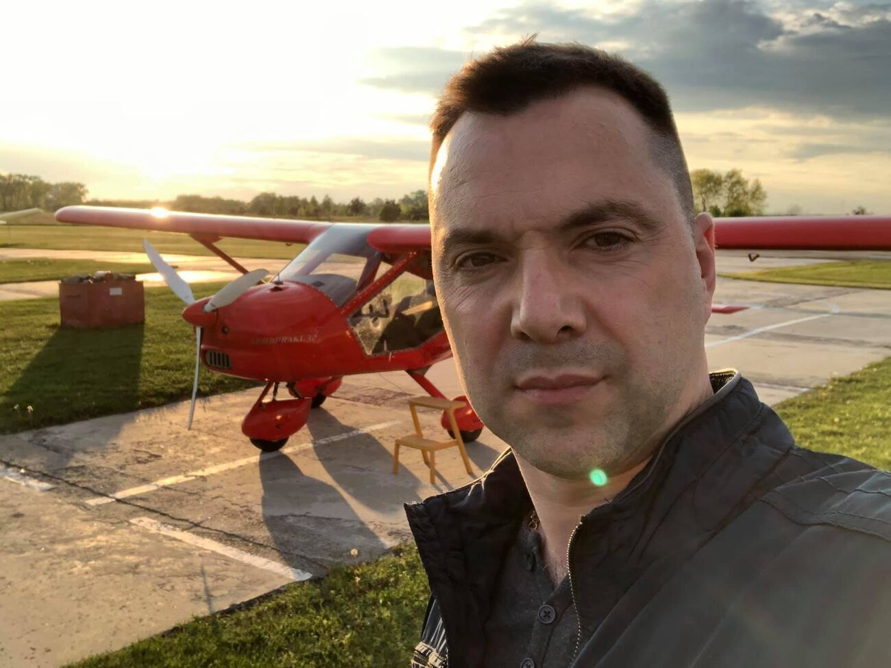 Будет еще много наших ударов, их ударов в ответ, снова наших, снова их. Путинский режим будет прикончен на поле боя