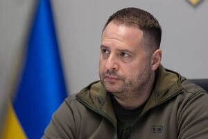 Ермак предложил усилить контроль за оружием от западных партнеров