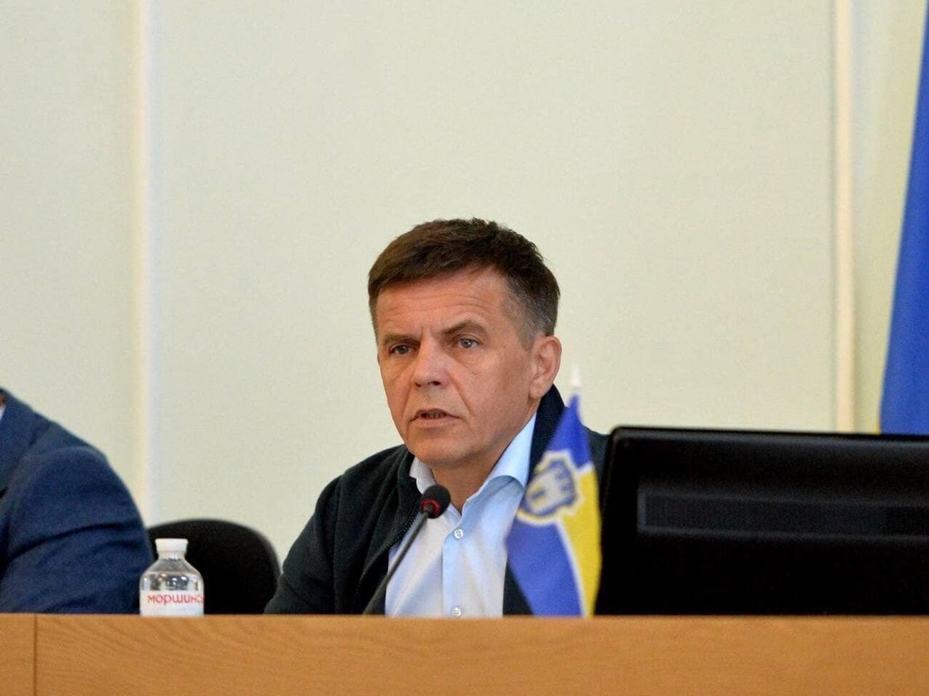 Сухомлин вместе с депутатами покинул сессионный зал горсовета во время воздушной тревоги в Житомире