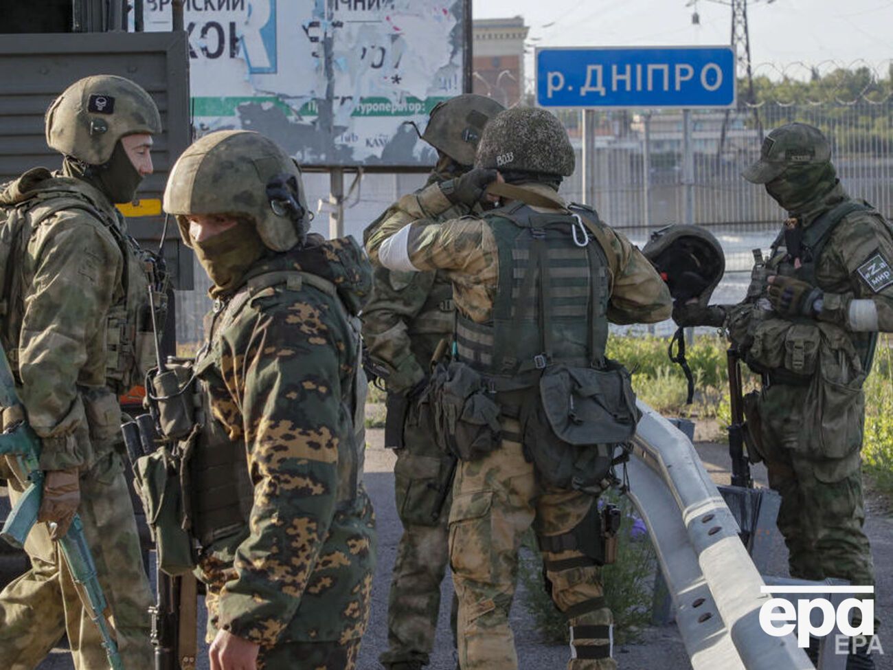 Жителі громад, які межують із Дніпропетровською та Миколаївською областями, фіксують збільшення техніки та кількості російських військових, зазначило командування "Південь"