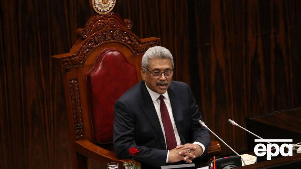 Раджапакса 13 июля покинул Шри-Ланку и прибыл на Мальдивы