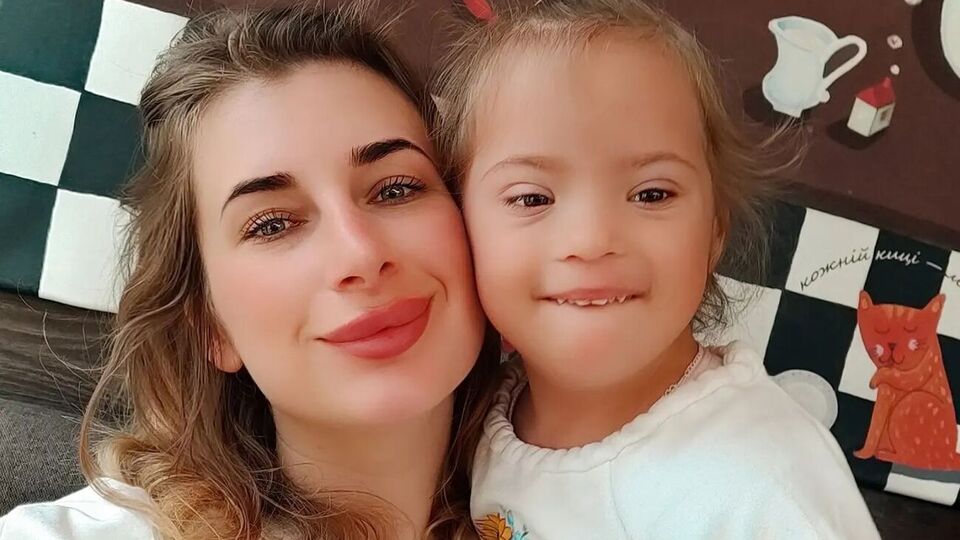 Девочка Лиза погибла от ракетного удара по Виннице, ее мама в реанимации