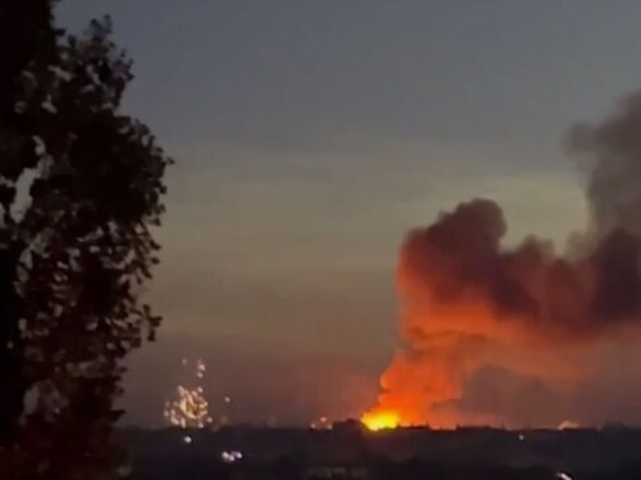 ВСУ продолжают уничтожать российские склады боеприпасов