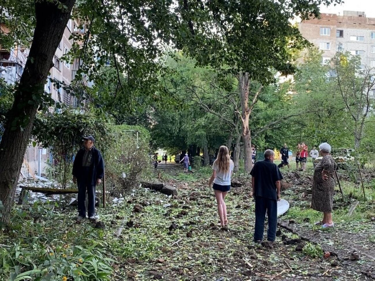 Российские захватчики регулярно обстреливают Донецкую область