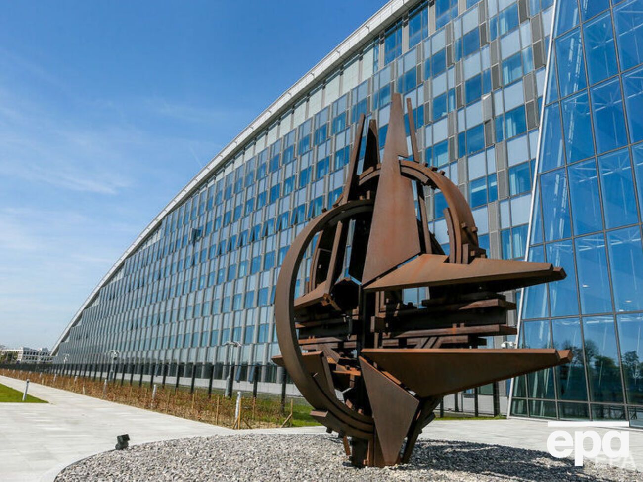 Членами НАТО є 30 держав