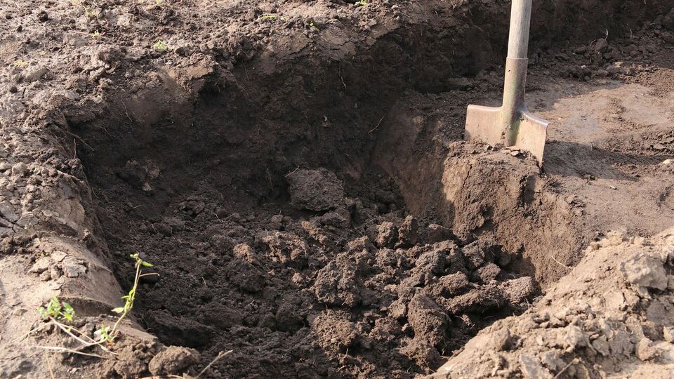 У Маріуполі до гуманітарної катастрофи додалася ще одна проблема – похоронна