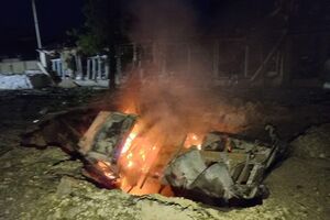 В результате ракетного обстрела возник пожар на территории промышленного предприятия, отметили в ГУ ГСЧС Днепропетровской области