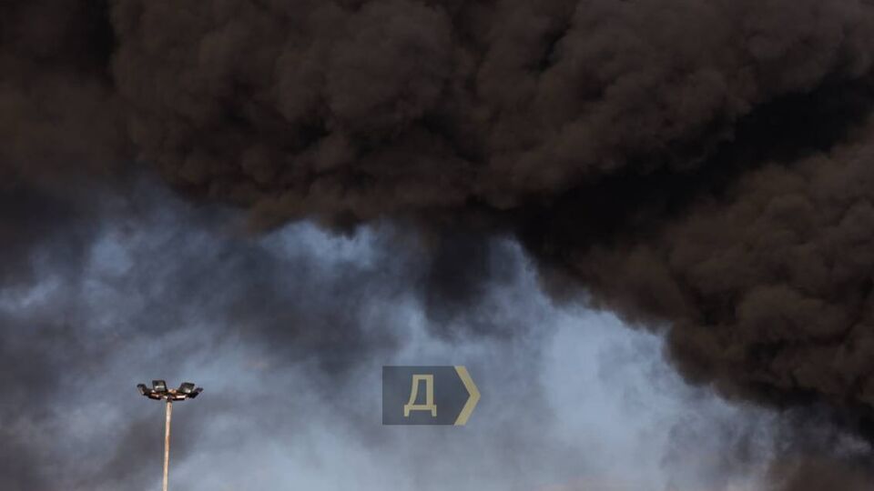 Унаслідок удару почалася пожежа