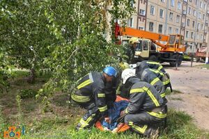 По данным властей, оккупанты выпустили по Никополю 53 ракеты из "Градов"