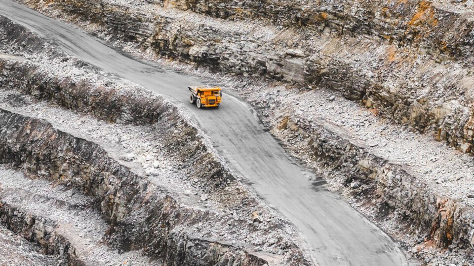Сталелитейные заводы продолжают сокращать производство и консервировать мощности