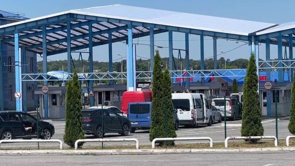 В ГПСУ отметили, что больше всего граждан выехали за сутки в Польшу