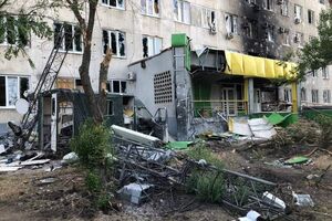 Гайдай повідомив, що окупанти 16 липня й далі обстрілювали Луганську область